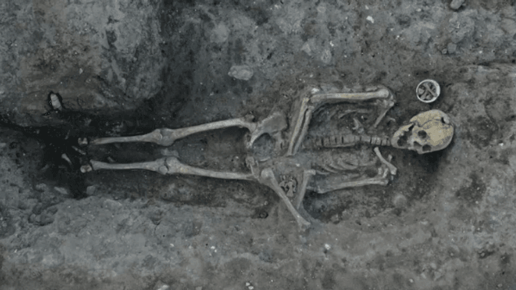 император, Священная Римская империя, история, историки, археологи, правитель, захоронение, археология, археологи, исследования, дворец, находки, архитектура, монастырь, церковь, правление, сооружение, фундамент