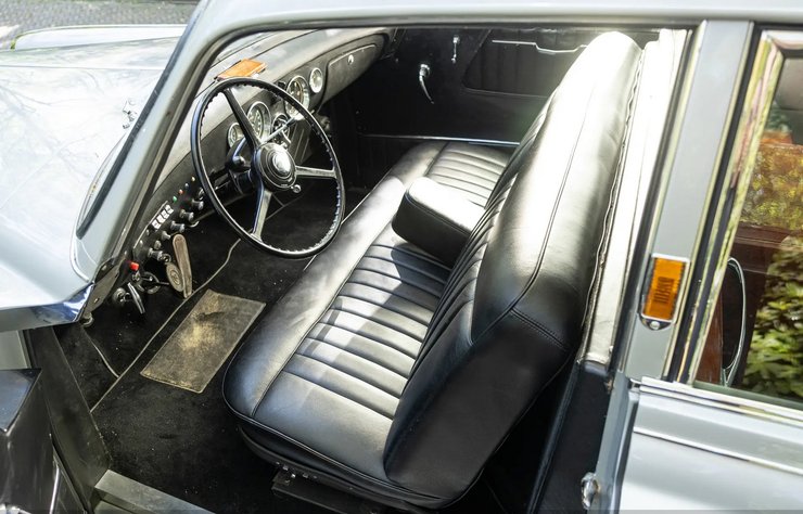 Салон Rolls-Royce Silver Wraith, Rolls-Royce Silver Wraith 1954, лімузин Rolls-Royce