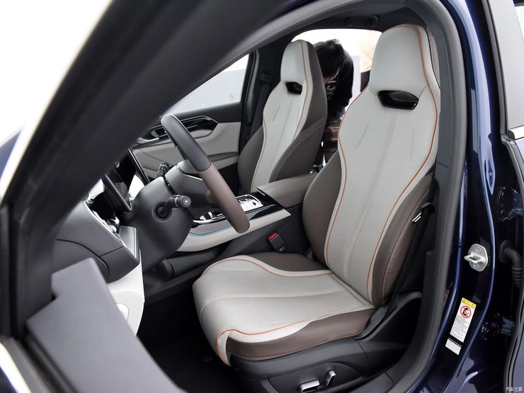 BYD Qin Plus DM-i, BYD Qin, новый BYD Qin, гибрид BYD Qin