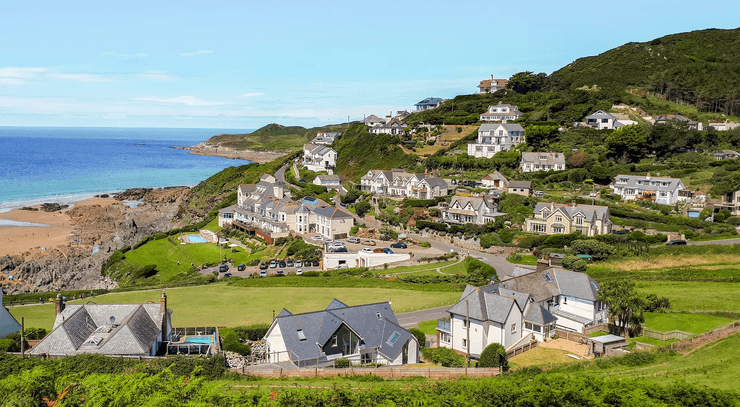 Приморське містечко в Британії, місто, село, море, пряж, прибережний, курорт, галасливий влітку, сезонний відпочинок, нерухомість