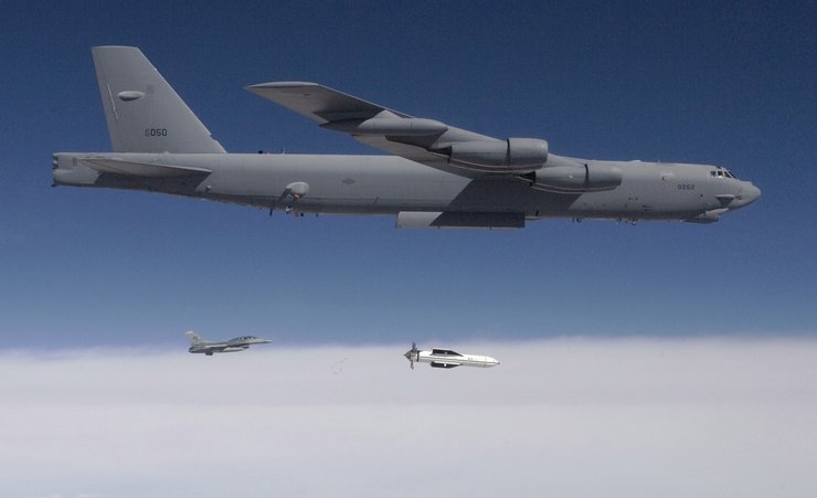 Літак, B-52, GBU-57