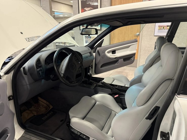 Салон BMW M3 E36