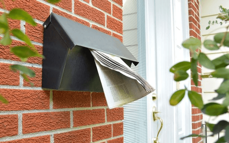 Поштова скринька, пошта, газета, будинок, двері, доставка пошти,