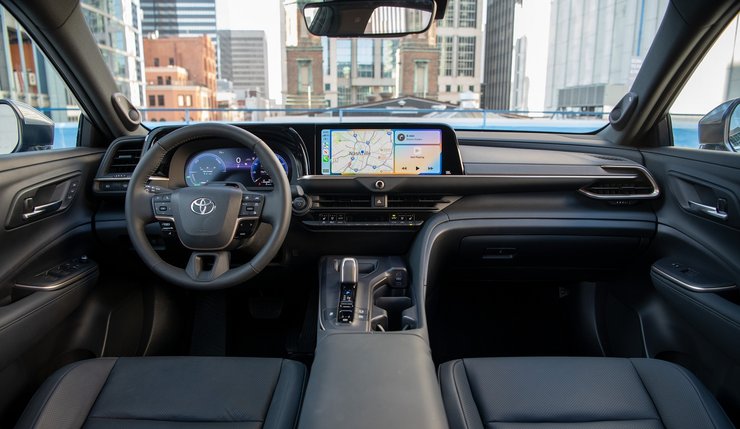 салон toyota crown, Toyota Crown, новая Toyota Crown, Toyota Crown 2023, седан Toyota Crown 2023, седан Toyota Crown