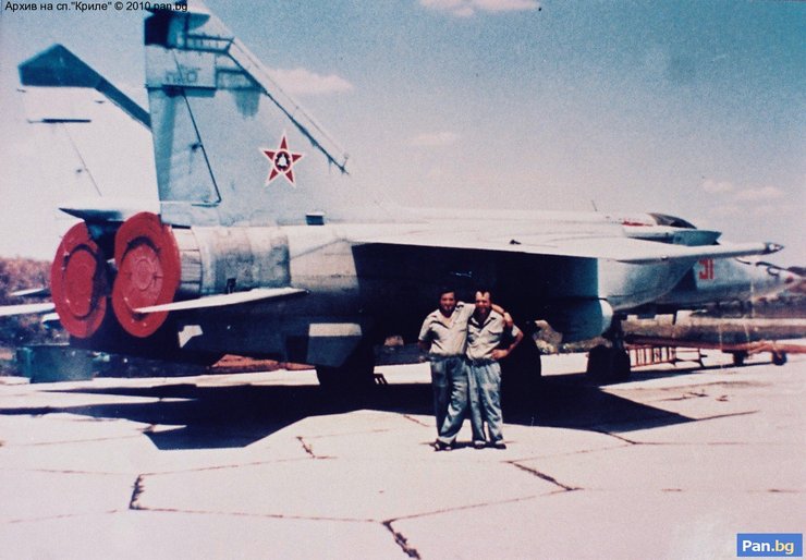МіГ-25, історія авіації, історія літаків, літак МіГ-25, Міг-25 в болгарії, армія СРСР, радянська авіація, ретро фото