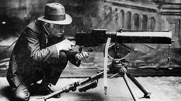 Фото Джона Браунинга с пулеметом