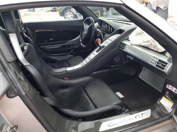 Porsche Carrera GT, авто из США, битки из США, авто после ДТП, суперкар Porsche, аукцион Copart