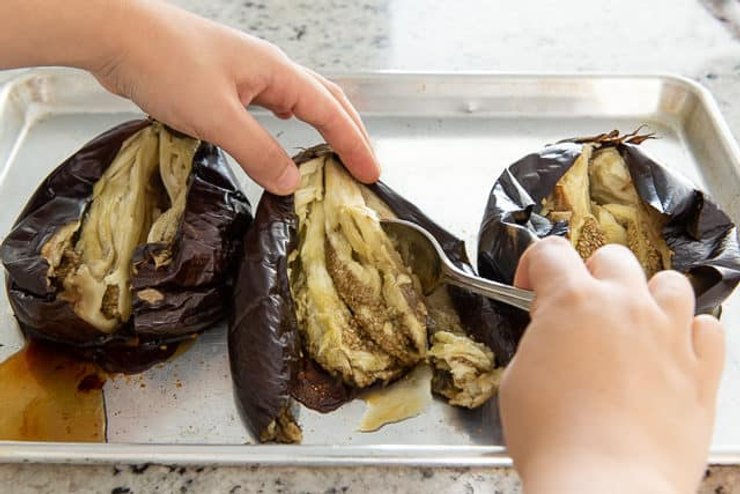 Бабагануш, блюдо из баклажанов, баклажаны, рецепты, рецепт бабагануш, как приготовить бабагануш