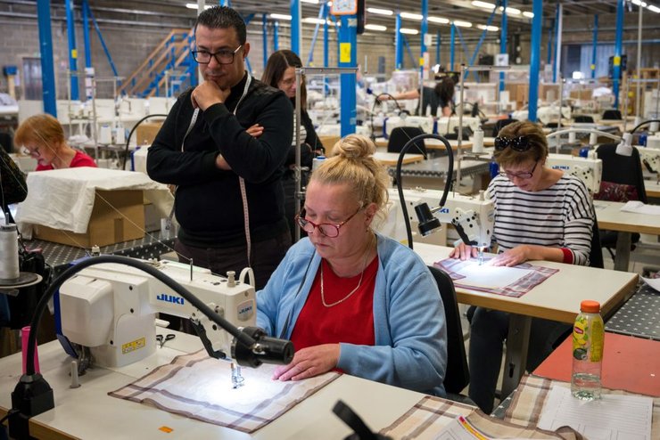 Украинские беженцы, беженцы в Европе, украинцы в Европе, украинские беженцы в Европе, мигранты из Украины, трудовые мигранты, миграция из Украины, трудовая миграция в Европу, как устроиться на работу в Европе, работа в Европе без знания языка, работа в Польше, работа в Германии, работа в Чехии, работа в Европе