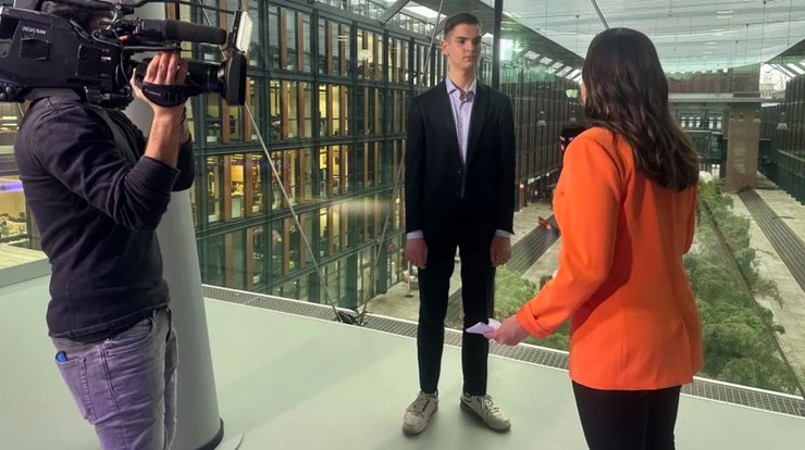 Адем Карагез, аэропорт, авиакомпания, стартап, Мюнхен, Германия, махинации