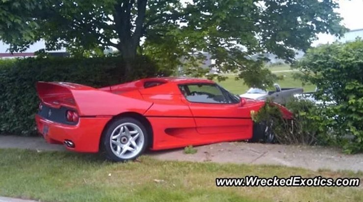 Ferrari F50, викрадення авто, викрадачі авто