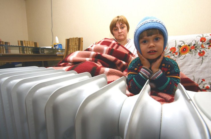 обігрівач, опалення, зима, опалювальний сезон, віялові відключення, україна без світла, ракетні удари по інфраструктурі, перебої з електрикою