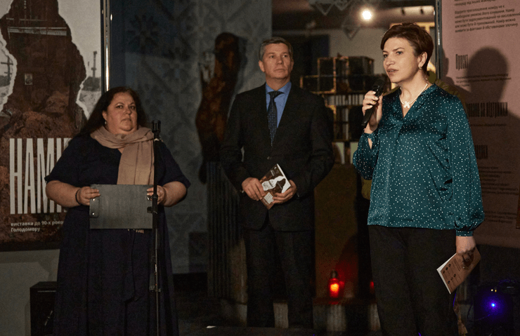 Инна Ящук передала в музей более тысячи дел, касающихся Голодомора 1932-33 гг.