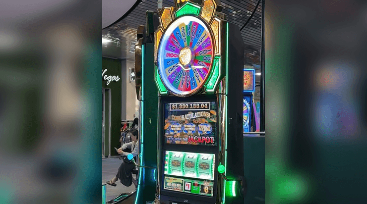 Игровой автомат, джепот, деньги, приз, аэропорт, Вегас, Лас-Вегас, турист,