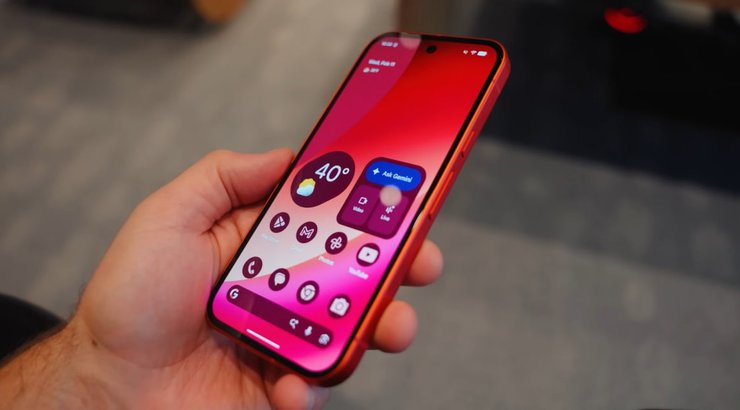 Дисплей смартфона Google Pixel 10a
