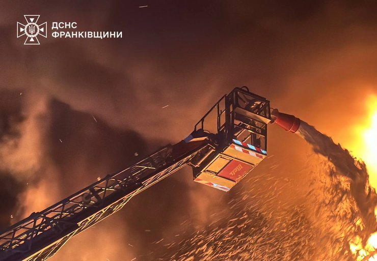 пожежа, гасіння, пожежогасіння, Івано-Франківськ пожежа