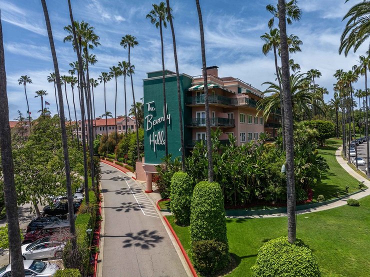 отель беверли хиллз лаунж