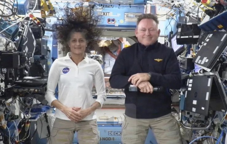 Баррі Вілмор Суніта Вільямс