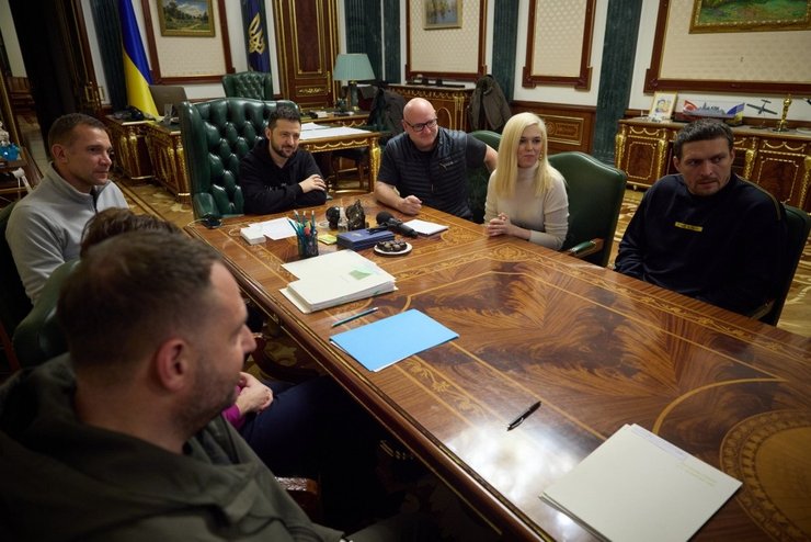 United24, офіс президента, лів шрайбер, андрей шевченко, скотт келлі, владимир зеленський, вусик Олександр