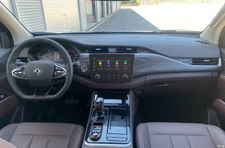 Новий Nissan Palazzo, Nissan Palazzo, Nissan Palazzo 2023, Nissan Navara, пікап Nissan Navara