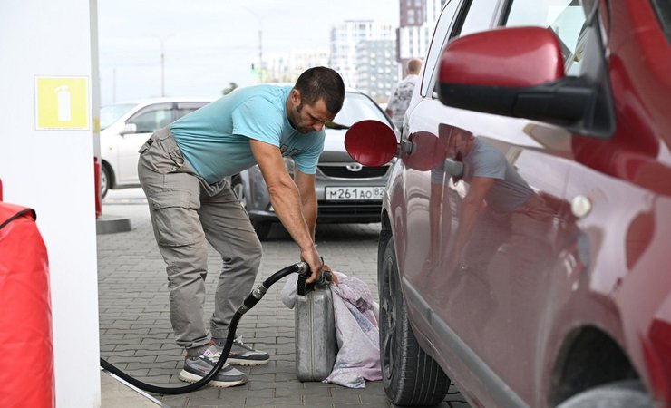 Бензину немає