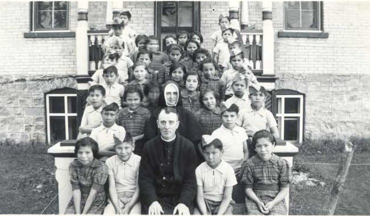 индейские племена, индейцы, школа интернат, католическая школа