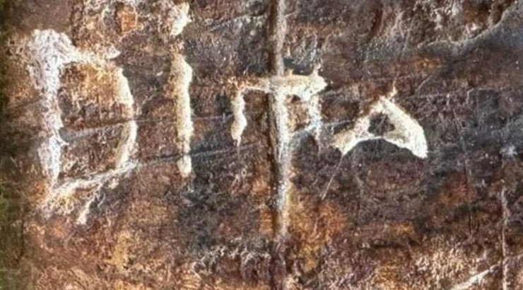 Українець видряпав своє ім'я на пам'ятці архітектури Колізей