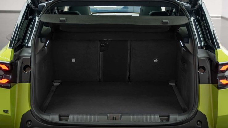 багажник Jeep Compass, новый Jeep Compass, Jeep Compass 2025, кроссовер Jeep