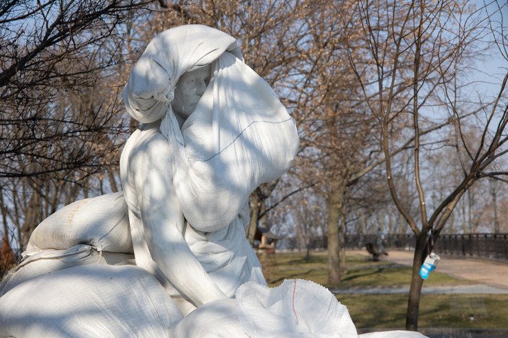 война, обстрелы, как защищают памятники от обстрелов, война памятники архитектуры, война обстрелы памятников