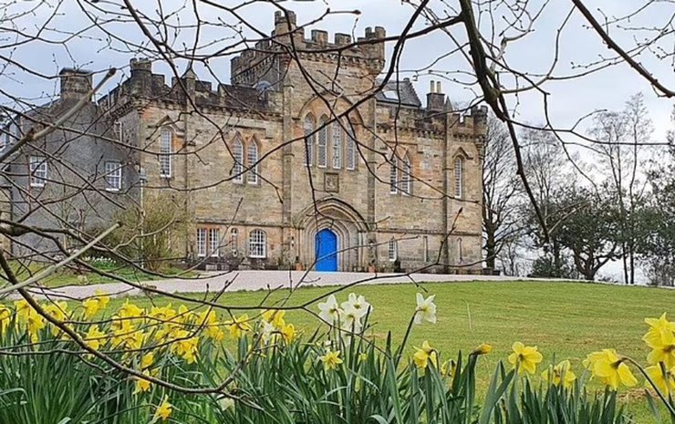 Старинный замок в Британии, замок, поместье, 600 акров, замок Крауфурдленд, недвижимость, семья аристократов