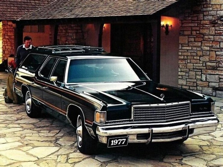 Dodge Royal Monaco Brougham Wagon