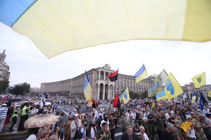 день независимости, марш ветеранов, фото, 24 августа, 2020