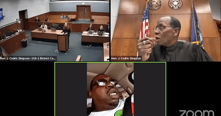 Заседание суда, Zoom, судья, обвиняемый, мужчина без водительских прав, поймали за рулем без прав, заседание суда,