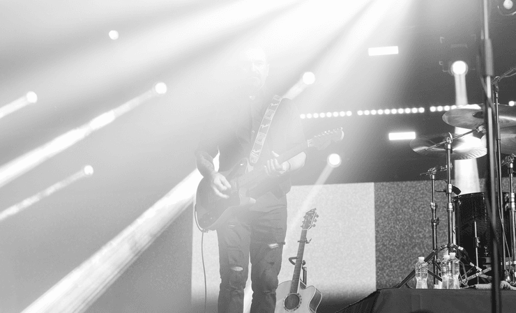 Гриша Чайка из группы Океан Эльзы