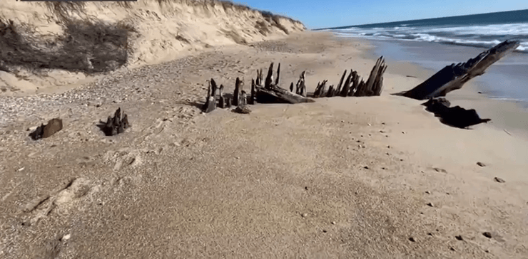 Шторм в США, разрушения домов, защитные сооружения, укрепление, защита от шторма, дом на берегу, пляж, стихия, деньги