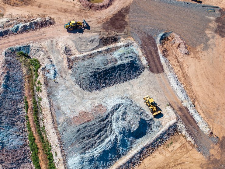 США готуються інвестувати в нові родовища мінералів в Україні, але після завершення війни