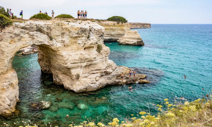 Кастро Италия море