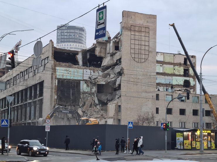 Печерский район, центр Киева, завод Арсенал