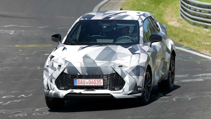 Toyota C-HR, новая Toyota C-HR, кроссовер Toyota, Toyota C-HR 2024