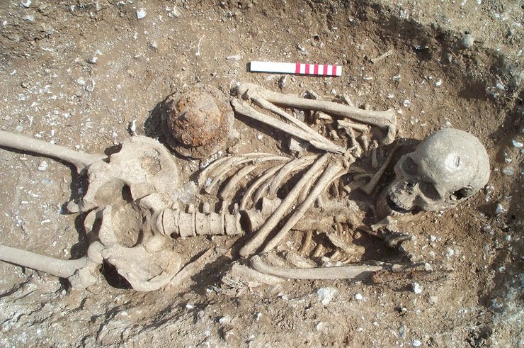 Скелет, похорон, цвинтар