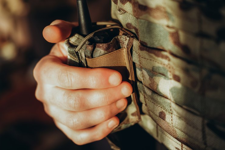 Контракт 18-24, выплаты по контракту, служба по контракту, сколько платят военным по контракту, деньги для военных до 25 лет, финансовые бонусы для молодых военных, льготы для военных, контракт с ВСУ