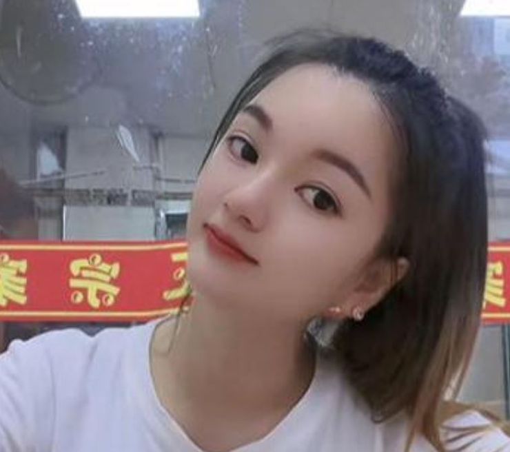 Женщина из Китая впервые за 27 лет встретилась со своей биологической семьей, невероятная история поиска пропавшего ребенка