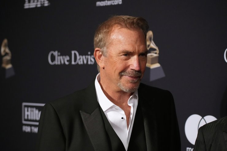 Кевин Костнер