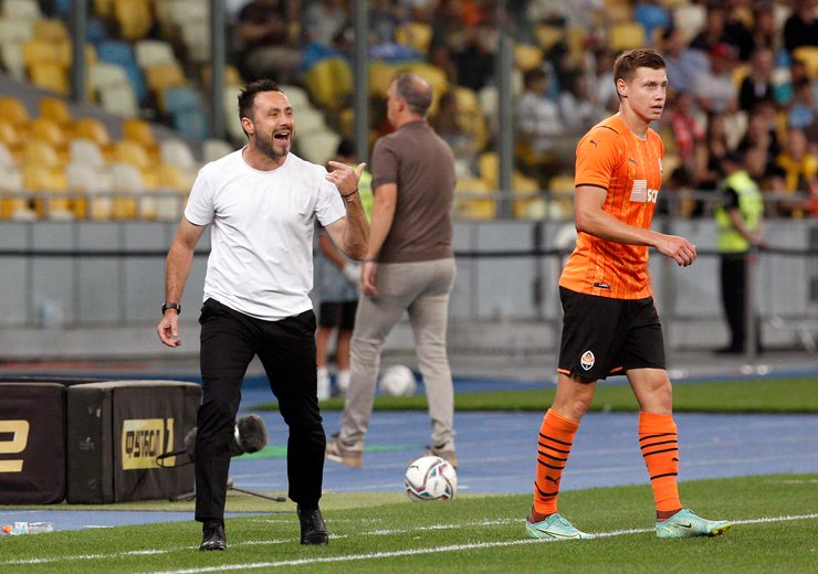 Роберто де Дзерби тренер донецкого Шахтера