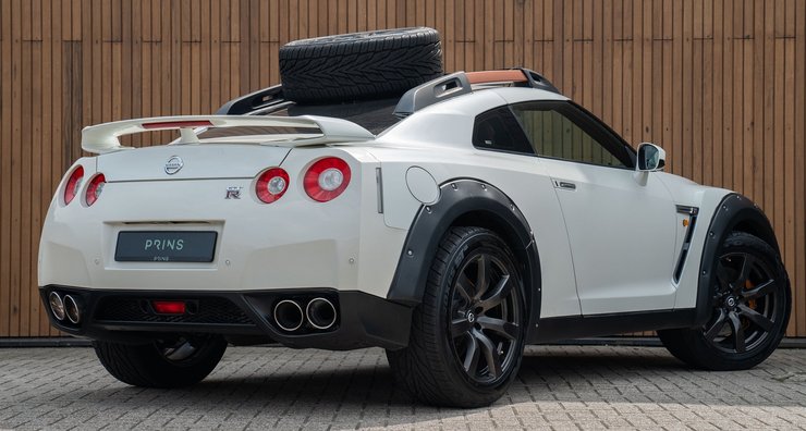 Nissan GT-R