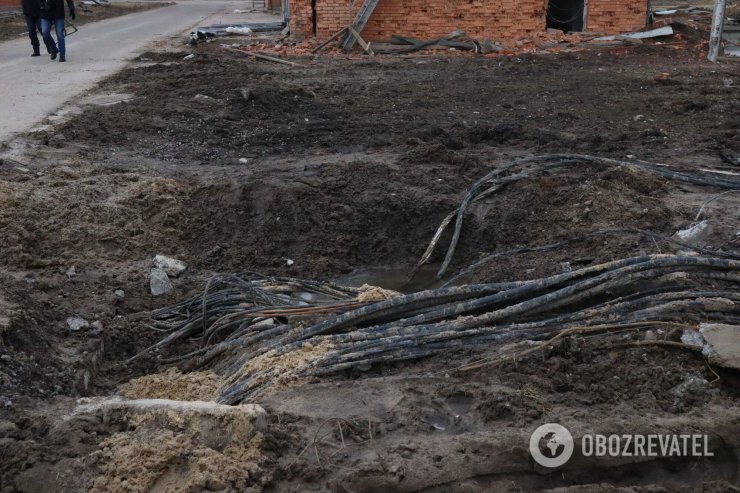 Фото: OBOZREVATEL Разрушенная подстанция