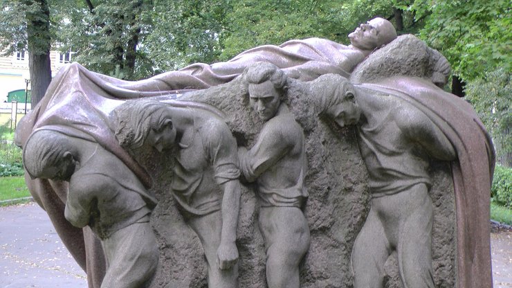 Сергій Меркуров, Смерть вождя, надгробний барельєф