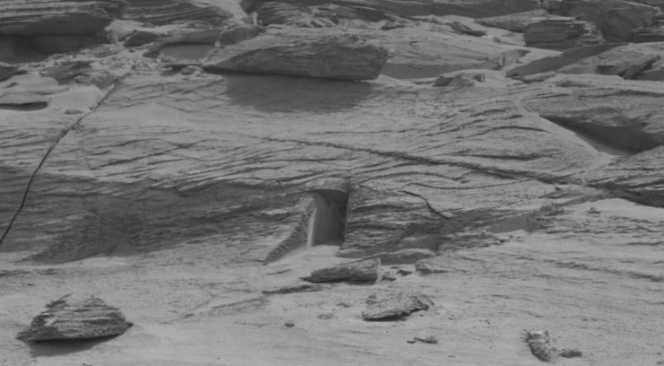 марс, двері, марс, дослідження марса, загадкові об'єкти на марсі, NASA марс, марсохід Curiosity