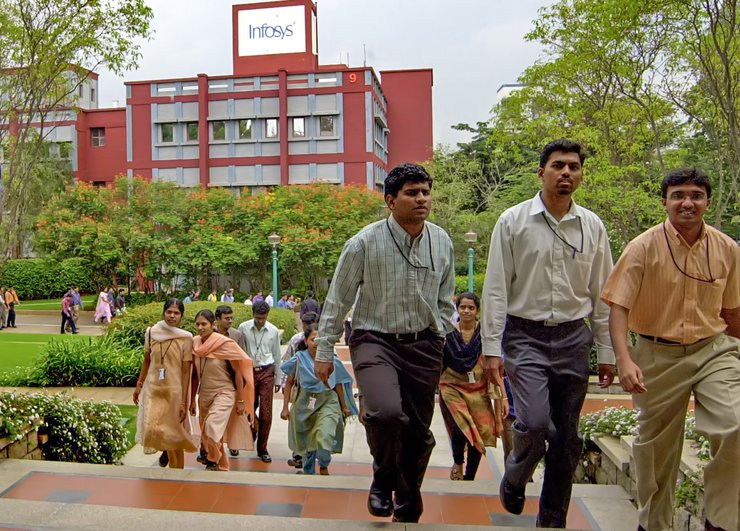 Четверте диво Індії. Минулого року індійська мульти­національна компанія Infosys із Бенґалуру стала четвертою в країні, чия ринкова капіталізація перевищила позначку $100 млрд