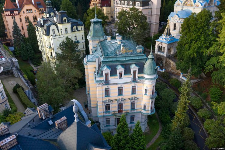 карловы вары, особняк назарбаевых, вилла Назарбаевых, недвижимость Назарбаевых в Чехии, недвижимость в Чехии